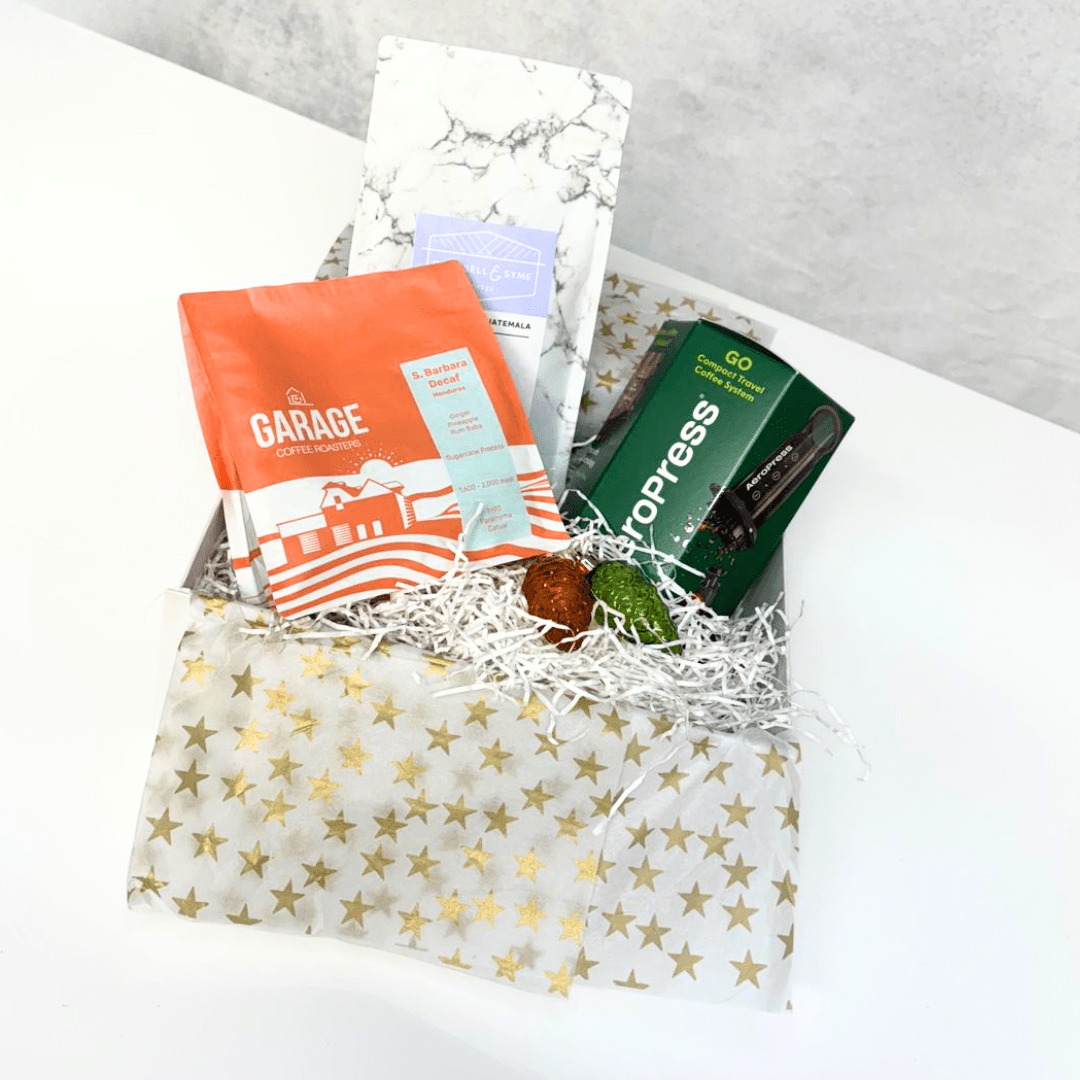 AeroPress Go Christmas Gift Box - Dog & Hat Coffee